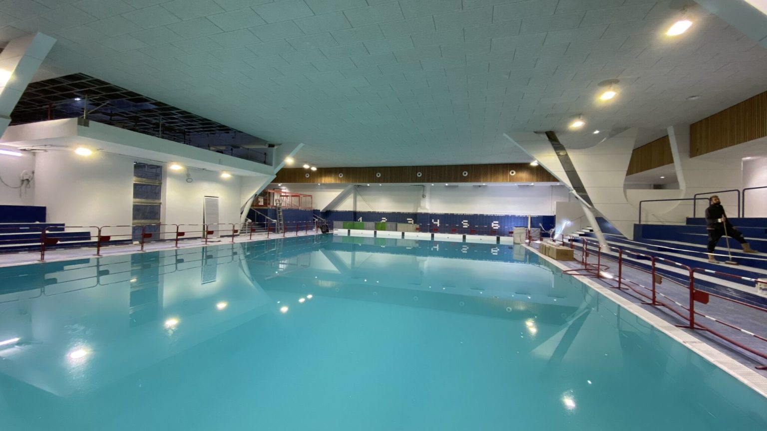 PISCINE CHARENTONLEPONT amoservices.pro